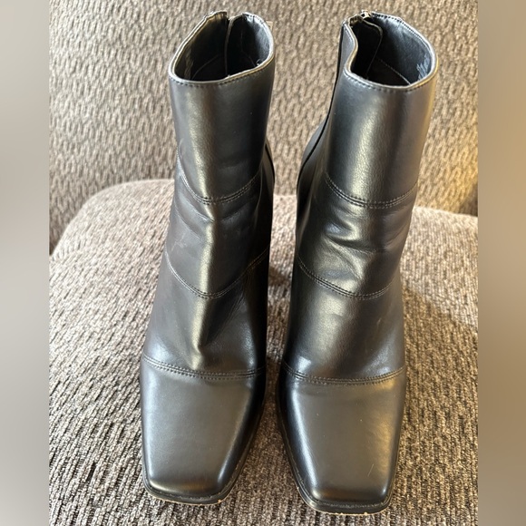 Jessica Simpson Marlea Black Faux Leather Block Heel Booties Women’s Size 9 - Picture 2 of 9